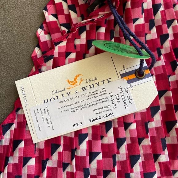 NWT Lindex Scarf - Picture 4 of 5